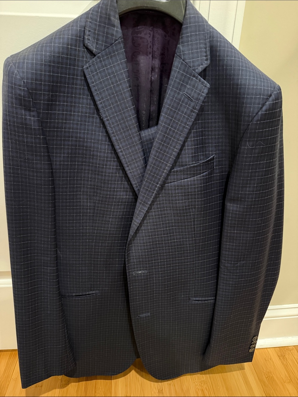 Ted Baker Men's Blue Windowpane suit size 40R. Pants fit size 32